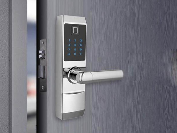 苍梧24小时上门开锁公司