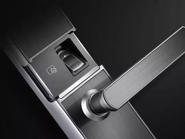 苍梧24小时上门开锁公司